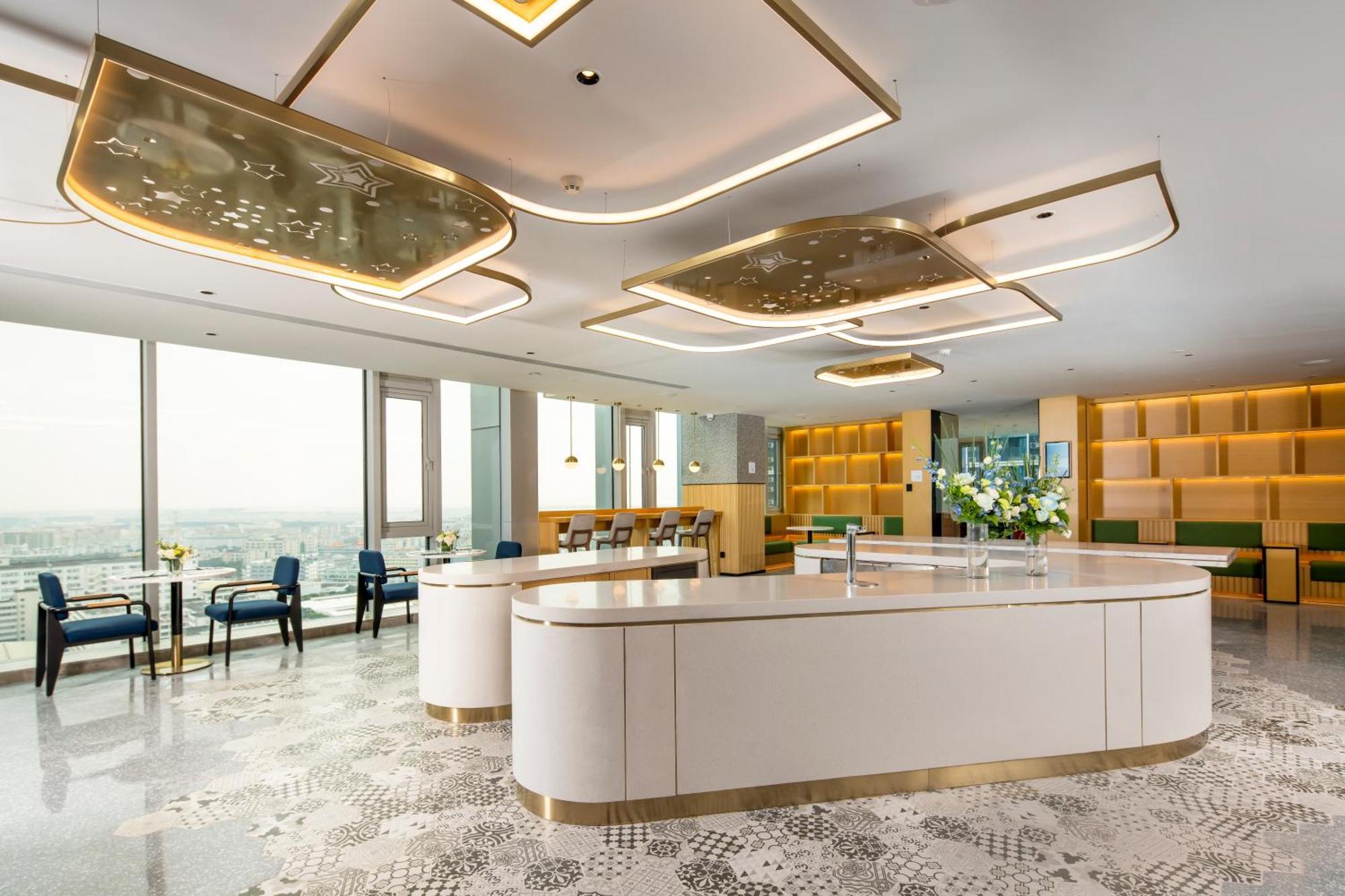 Hilton Garden Inn Shenzhen Airport,Enjoy 24-Hour One Way Free Delivery From Hotel To Shenzhen Baoan Airport On The Hour Esterno foto