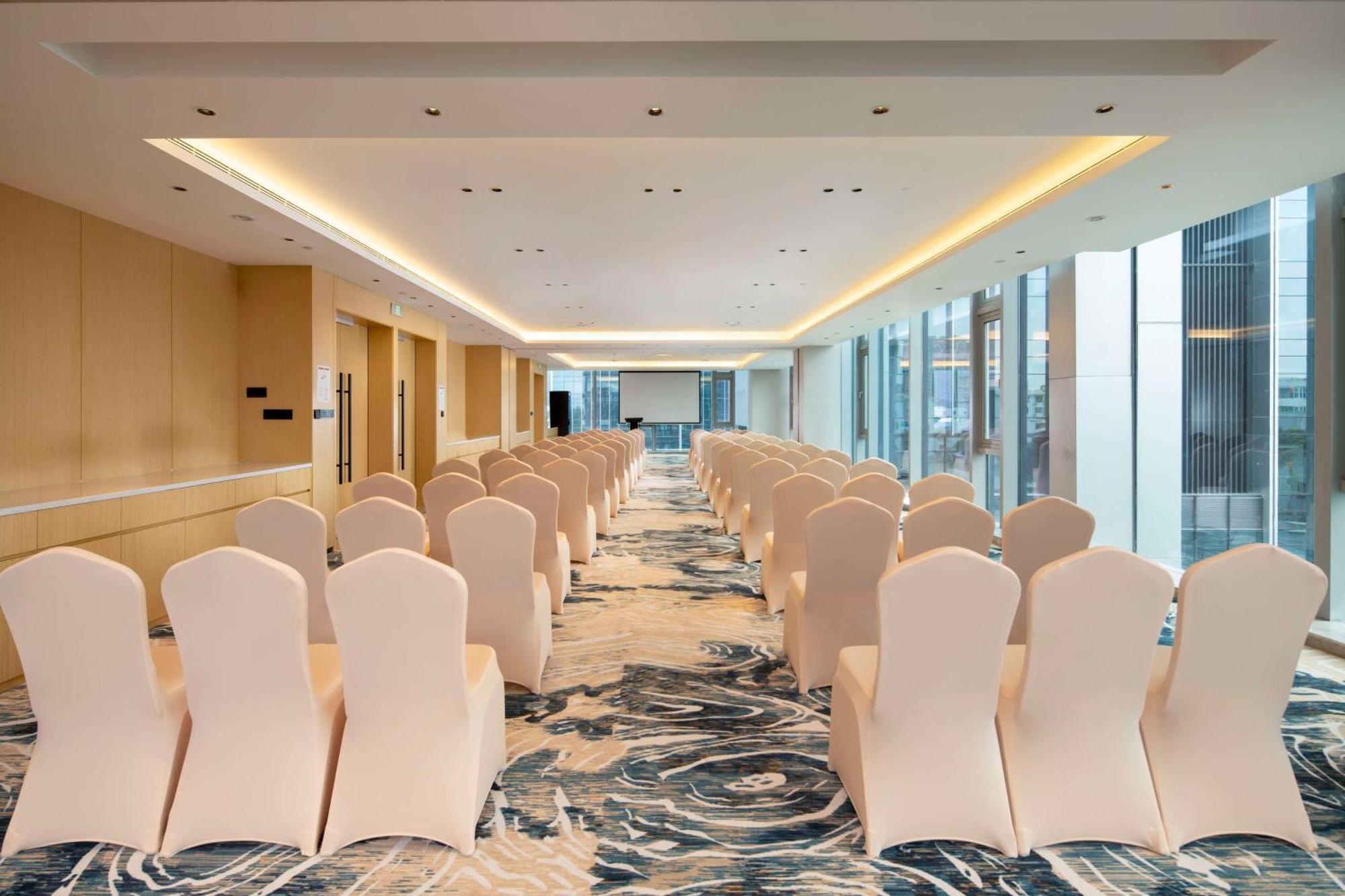 Hilton Garden Inn Shenzhen Airport,Enjoy 24-Hour One Way Free Delivery From Hotel To Shenzhen Baoan Airport On The Hour Esterno foto